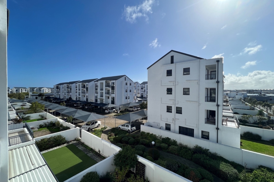 1 Bedroom Property for Sale in Sandown Western Cape